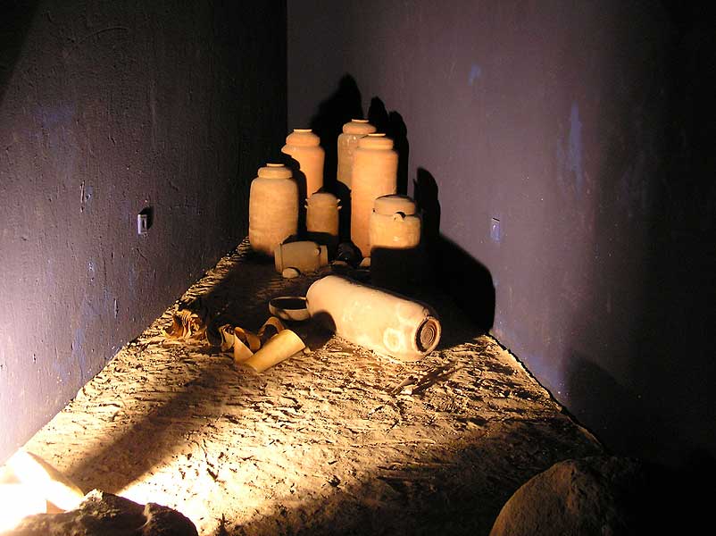03qumranmuseobig.jpg
