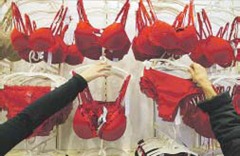 ropa interior roja