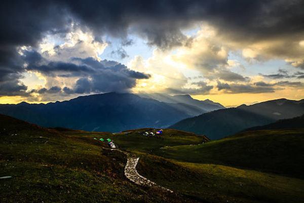 Roopkund el lago de los esqueletos historia y explicacion